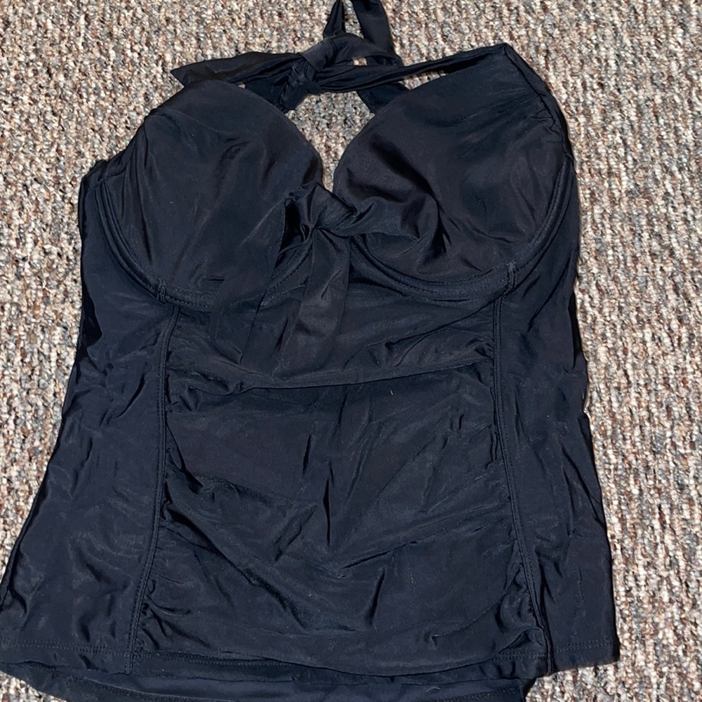 Island wave black tankini with underwire